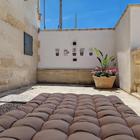 Dimora Bianca 64 * Lecce