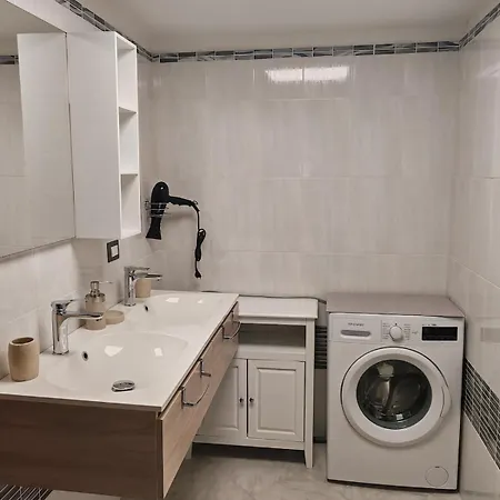 Villa Dimora Bianca 64 *