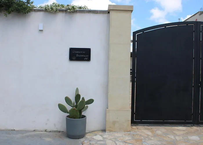 Dimora Bianca 64 * Lecce